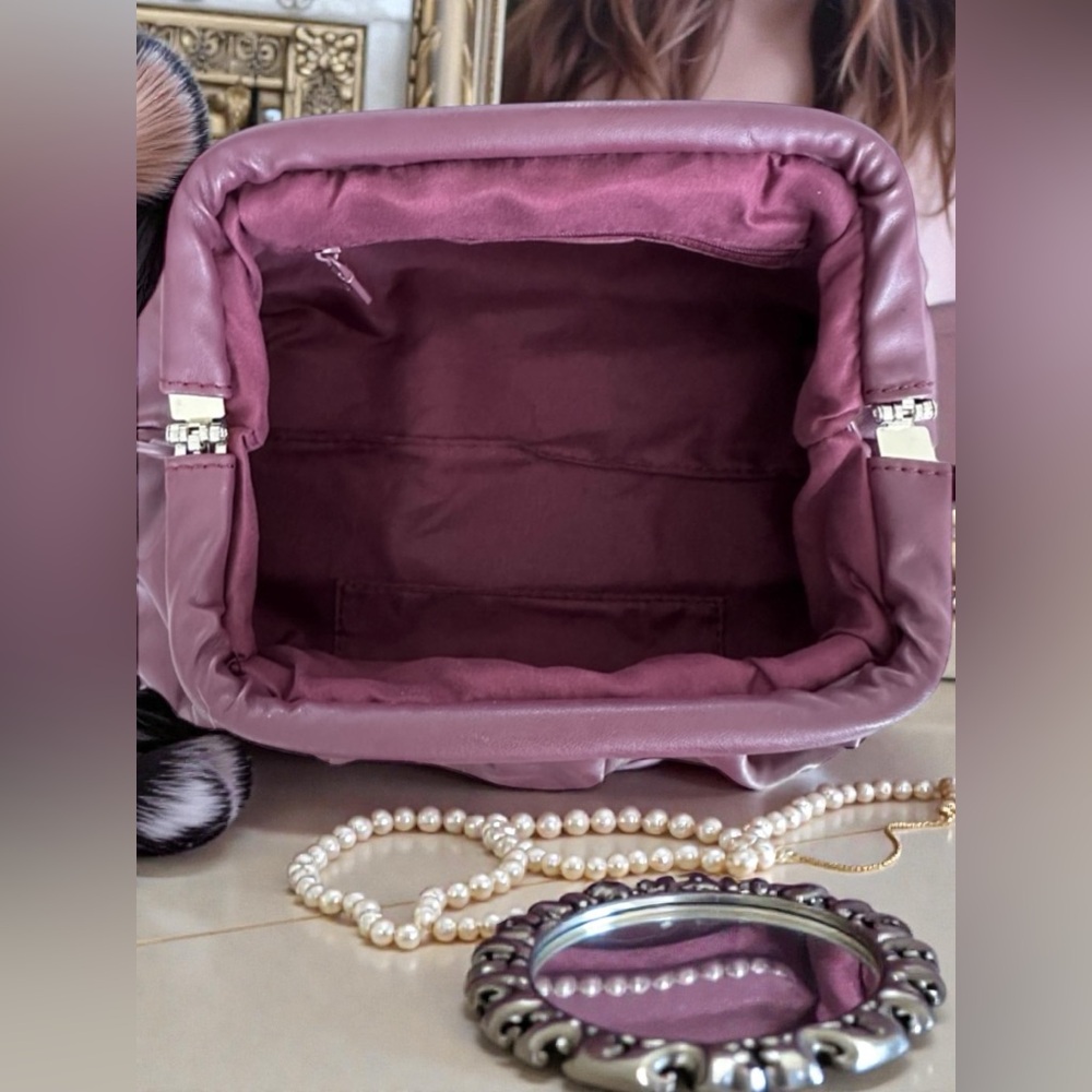 NWT Badgley Mischka Plum Dumpling Clutch - Picture 7 of 9